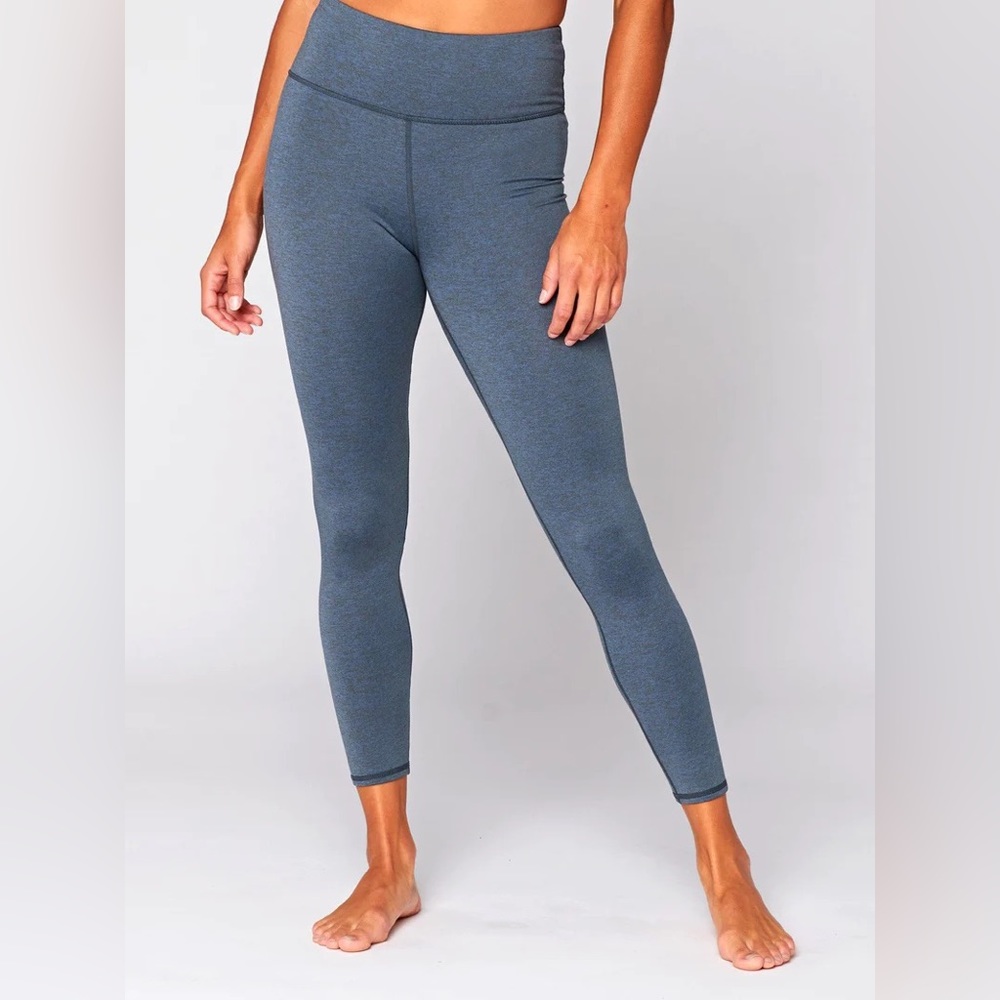 Threads 4 Thought Blue Sz Med Leggings